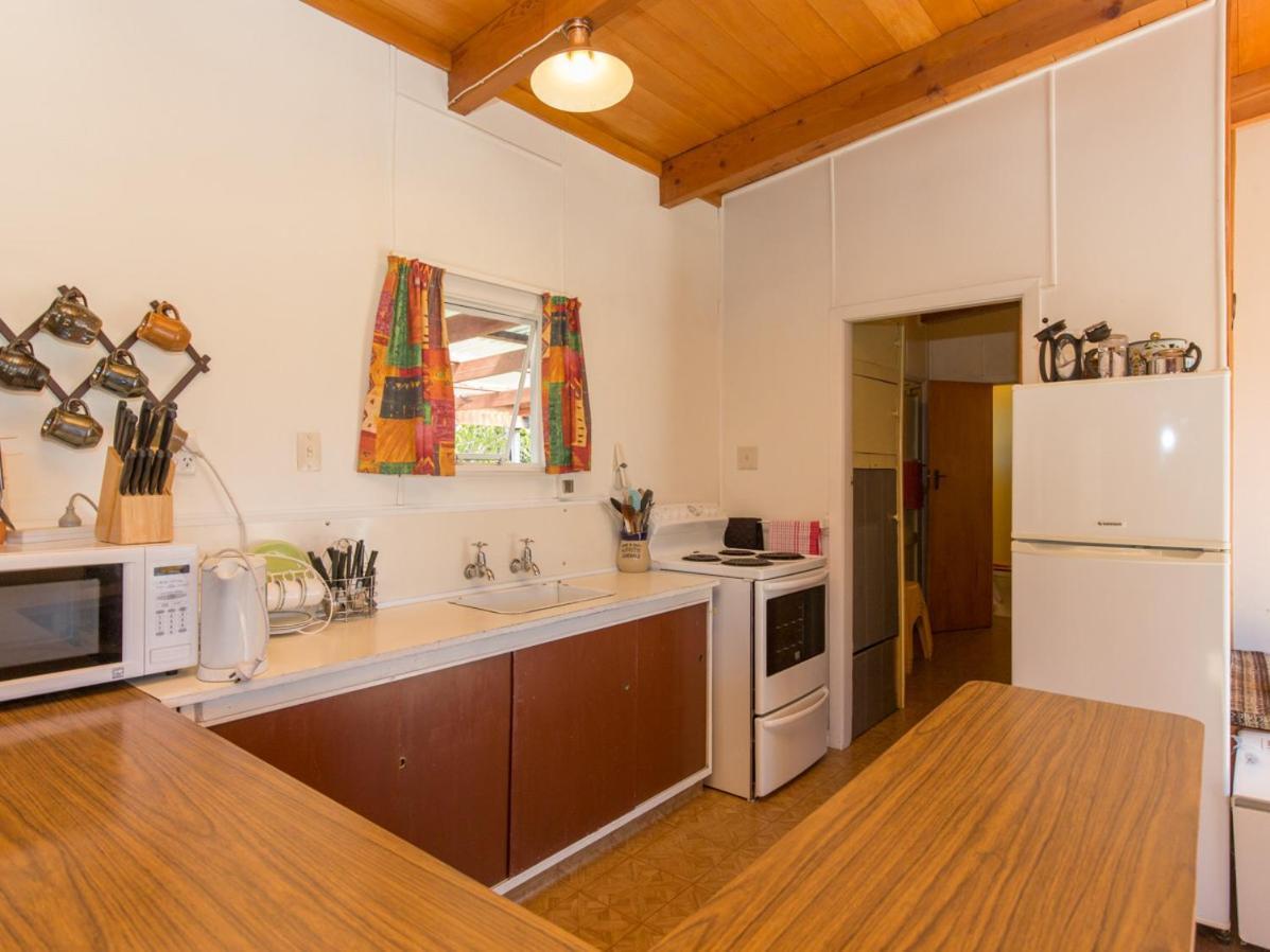 Southern Lakes Sweetie - Albert Town Bach Wanaka Esterno foto
